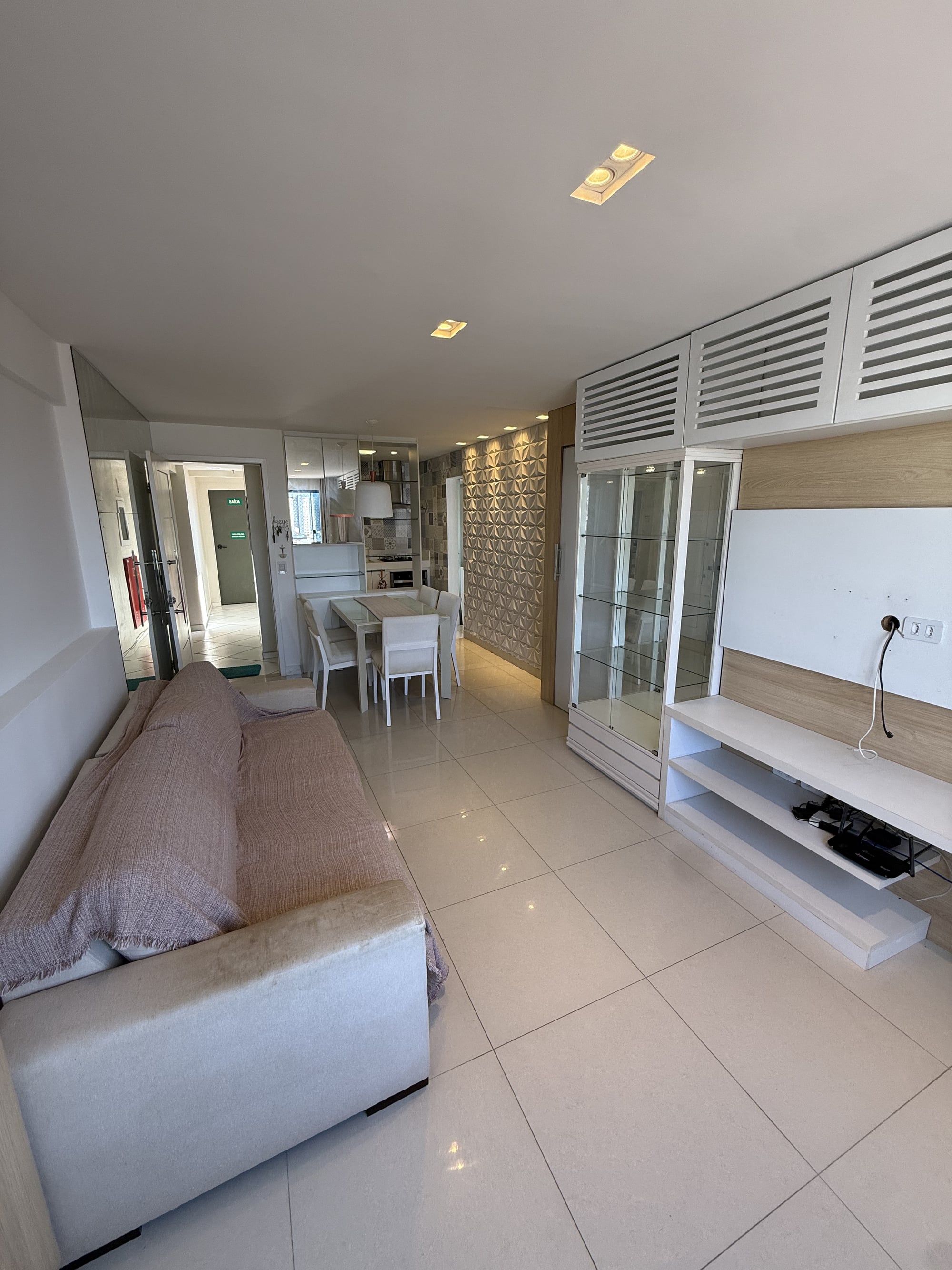 Hall de acesso aos quartos do apartamento no Residencial Alto da Boa Vista