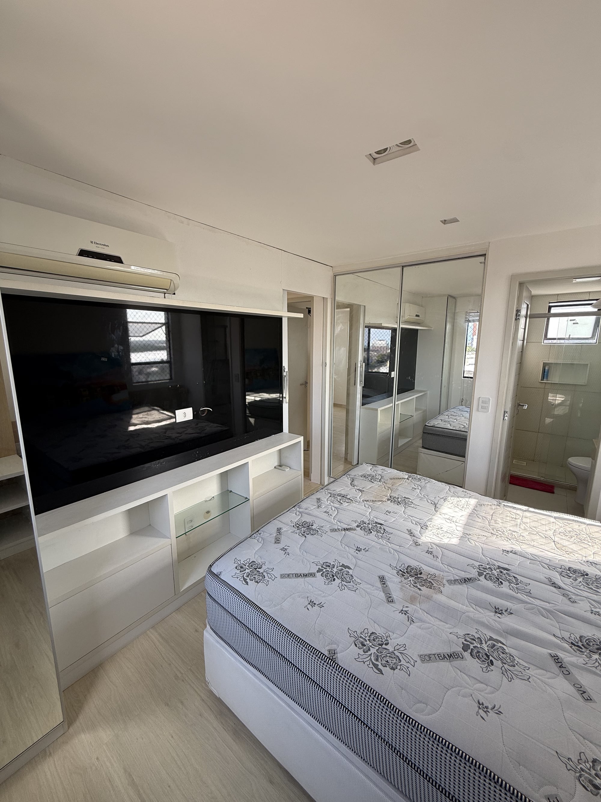 Segundo quarto do apartamento no Residencial Alto da Boa Vista