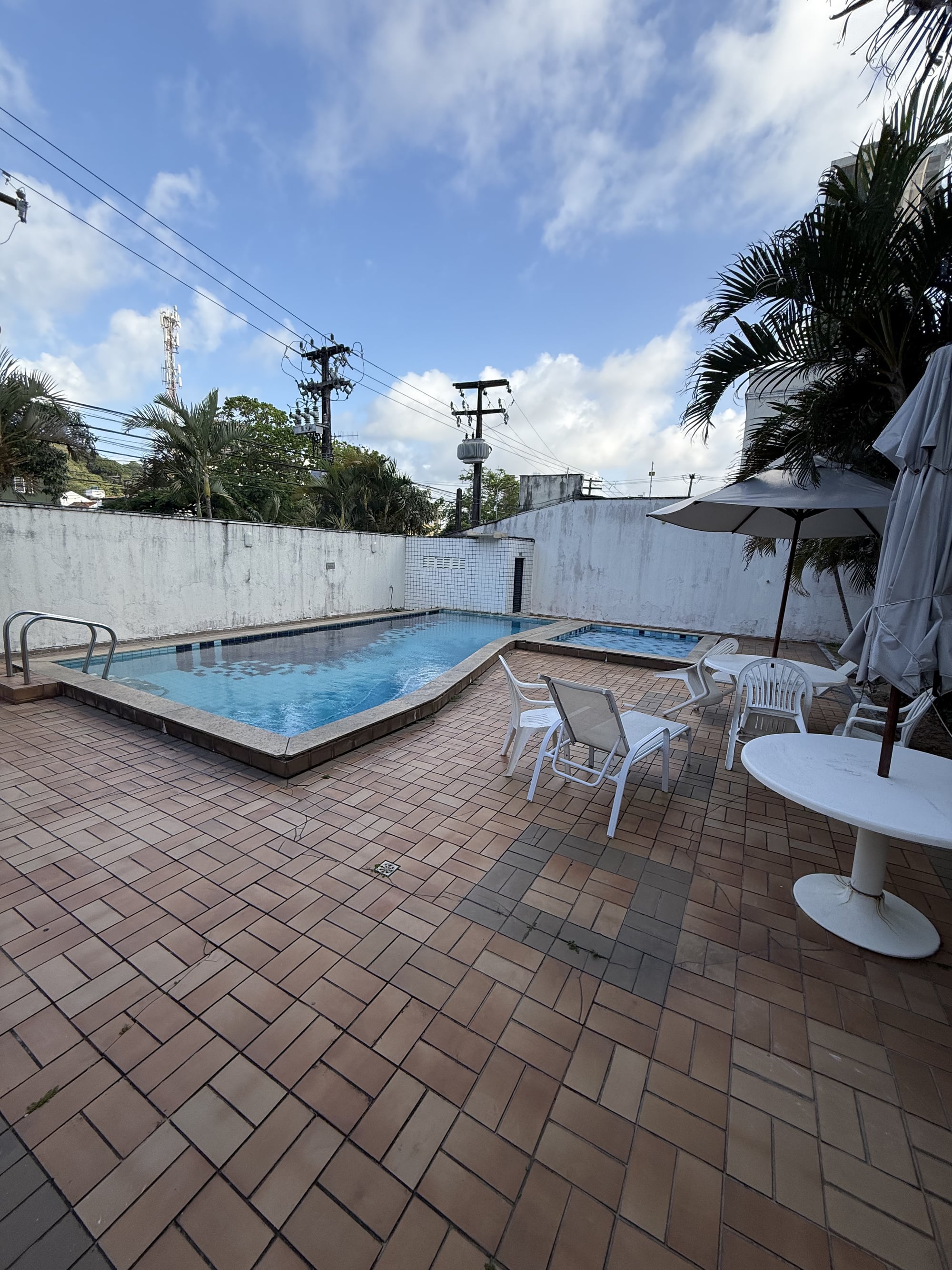 Piscina adulto do Edifício Lourdes Lamartine