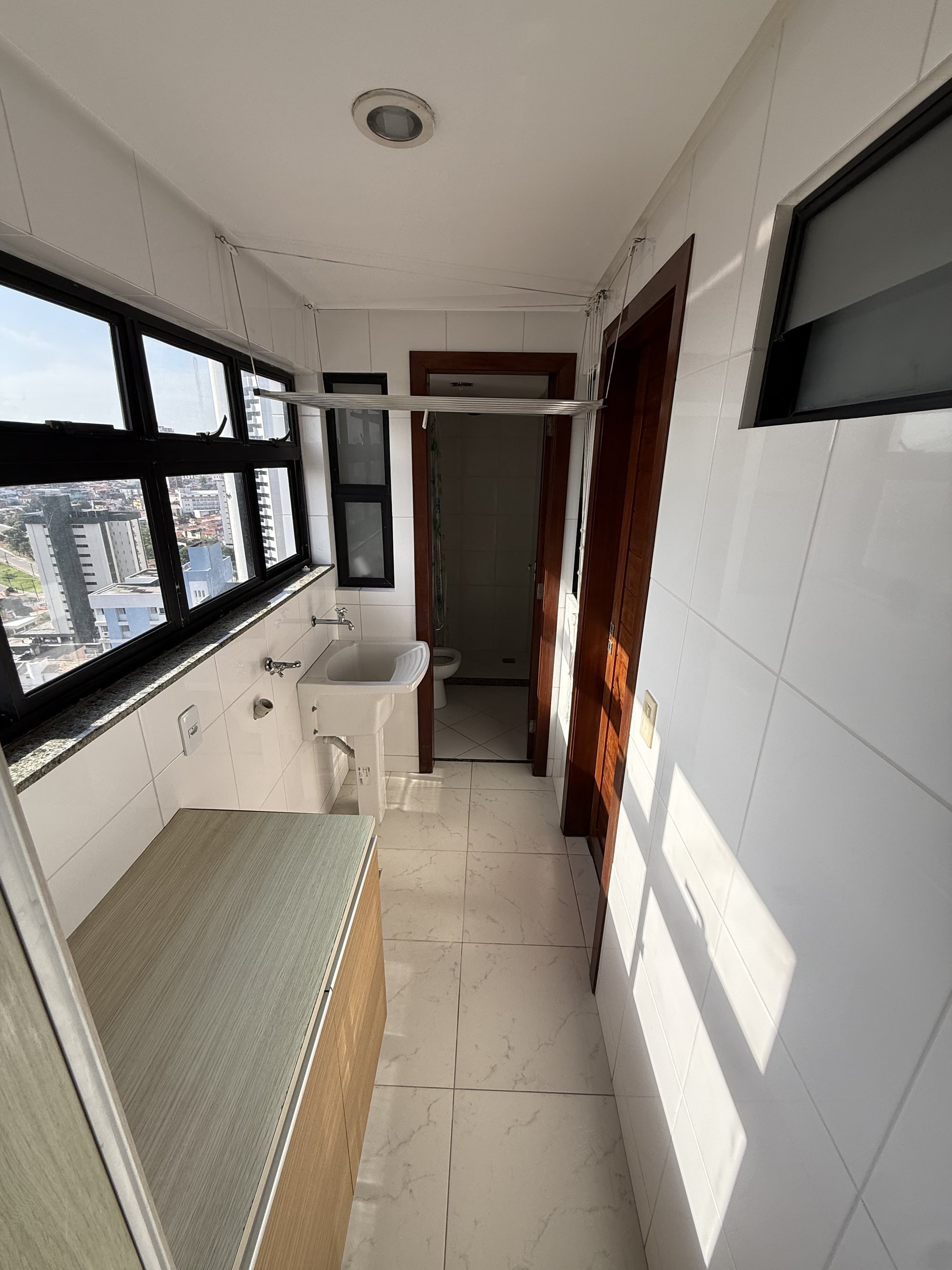 Área de serviço completa do apartamento no Residencial Therra Luna
